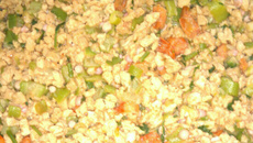 Carne de soja com camarão seco