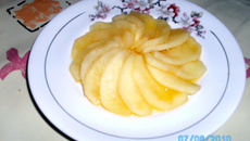 Maçã com calda de laranja