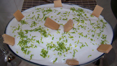 Torta de limão com waffer de limão
