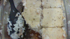 Arroz de forno com hambúrguer de carne