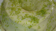 Bolo de limão cremoso