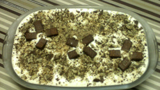 Pavê de bis com biscoito maizena