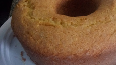 Bolo de fubá com farinha de arroz