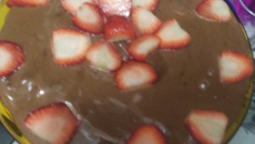 Brigadeiro com morango fácil