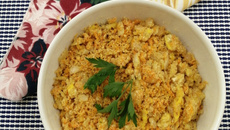 Farofa de cenoura com ovo