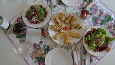 Rolinhos de Omelete com Ricota Defumada