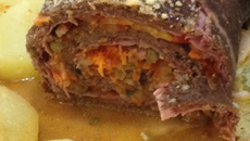 Rocambole de carne moída