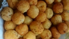 Bolinho de purê de batata