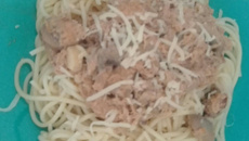 Espaguete com atum