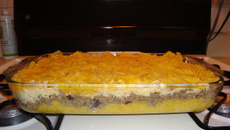 Escondidinho de banana da terra com carne moída