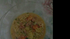 Macarrão instantâneo sem o tempero que acompanha ele