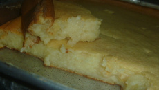 Bolo cremoso de aipim