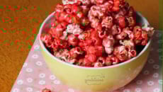 Calda de açúcar colorida para pipoca