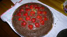 Bolo de chocolate com morango