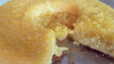 Pudim de leite condensado e fubá