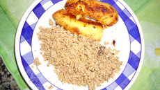 Farofa doce com banana frita