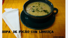 Sopa de flocão com linguiça