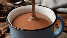 Chocolate quente cremoso e fácil