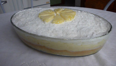 Bolo abacaxi de forma