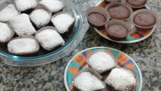 Muffin integral de chocolate e mel
