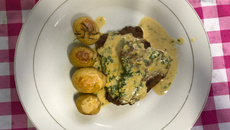 Filé ao molho de mostarda