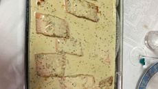 Salmão ao molho gorgonzola