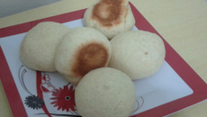 Pão caseiro de queijo provolone