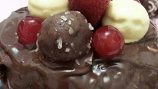 Panetone recheado com sorvete