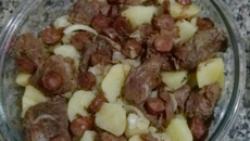Carne de panela com batatas