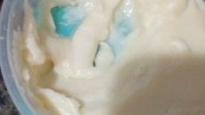 Requeijão caseiro com queijo parmesão