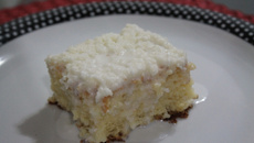 Bolo de coco gelado