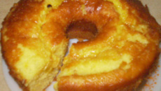 Bolo de laranja com casca