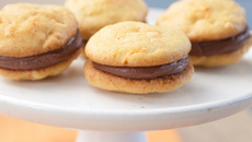 Whoopie de cenoura com chocolate