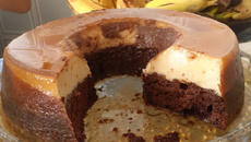 Bolo pudim de chocolate delicioso