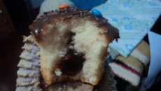 Cupcake tradicional com recheio de brigadeiro