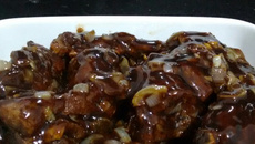 Costelinha ao molho barbecue na panela de pressão