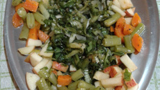 Salada de almeirão com legumes