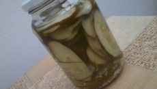 Pepino japonês em conserva azedo e agridoce