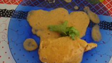 Peixe ao molho de tomate e leite de coco