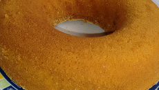 Bolo de fubá com leite de coco