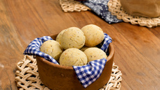 Pão de queijo de inhame