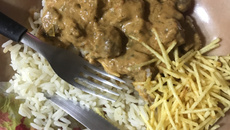 Estrogonofe de coxão duro desmancha na boca