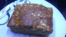 Bolo de banana com aveia