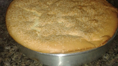 Pão-de-ló com povilho doce