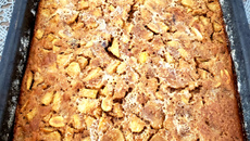 Bolo integral de banana e maçã