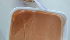 Mousse de goiaba feito com goiabada