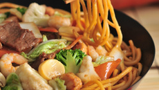 Yakissoba de camarão