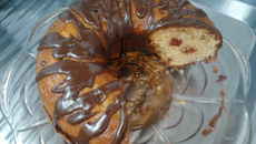 Bolo de goiabada no liquidificador