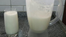 Suco de melão com leite