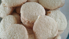 Biscoitinhos de coco - super fácil